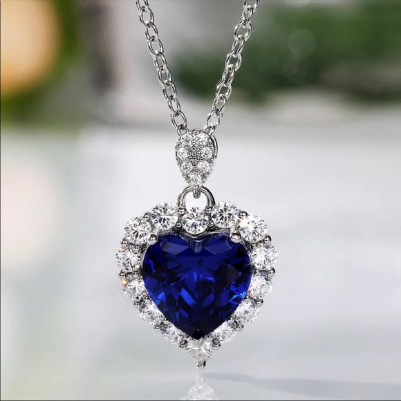 New Women’s 925 Silver Heart Sapphire Necklace - Picture 5 of 6